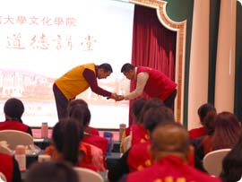 PG电子·仿照器(试玩游戏)官方网站