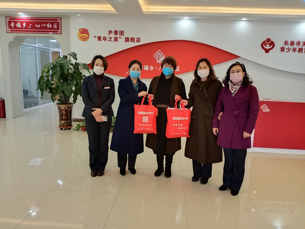 2。新城供热公司为社区捐赠口罩.png