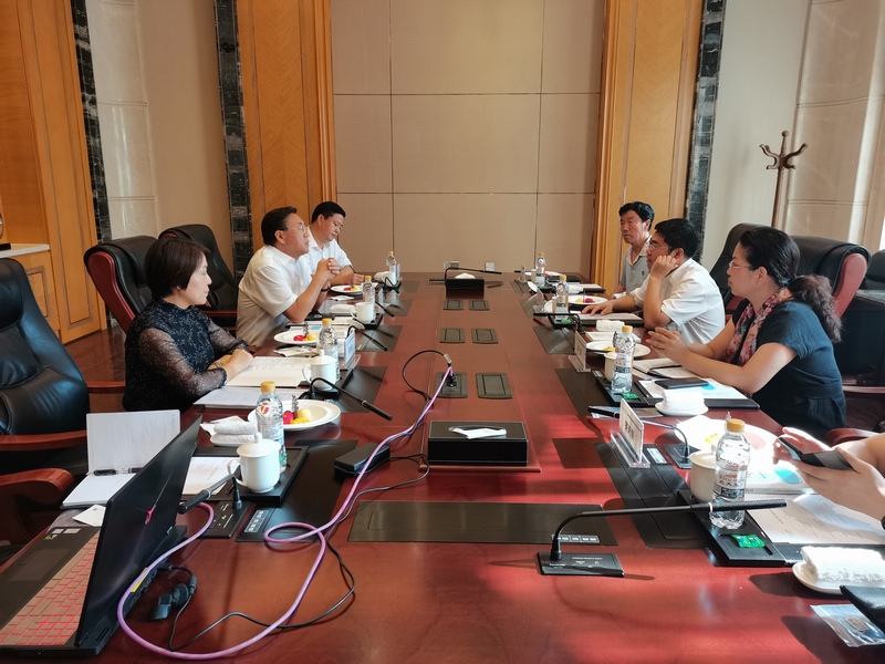 9王岩董事长一行同调研组进行座谈.jpg 9王岩董事长一行同调研组进行座谈.jpg