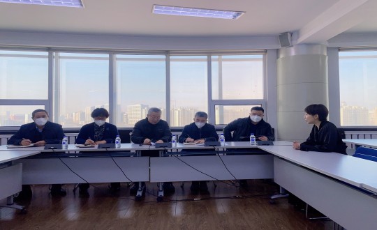 3向阳区人大常委会副主任韩希光一行莅临PG电子集团视察调研_副本.jpg