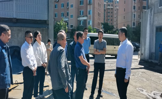 10.市人大及在建委有关辅导莅临供热总公司红旗分公司发展专题调研_副本.jpg