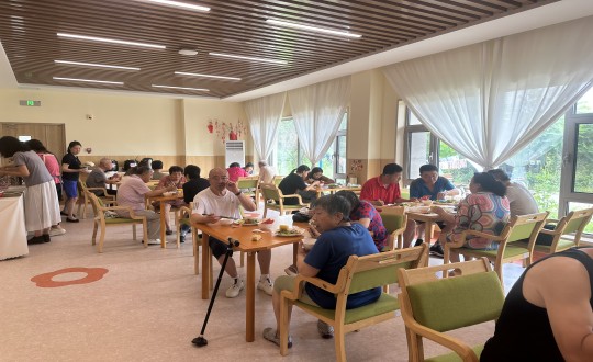 2024年8月10日，养老公司“亲亲邻里食堂”盛大开业_副本.jpg